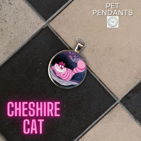 Disney Alice in Wonderland-Pet Tag "Cheshire Cat" Tag accessory for pet collar - Picture 1 of 2